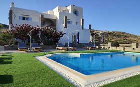 Pleiades Paros Family Apartments